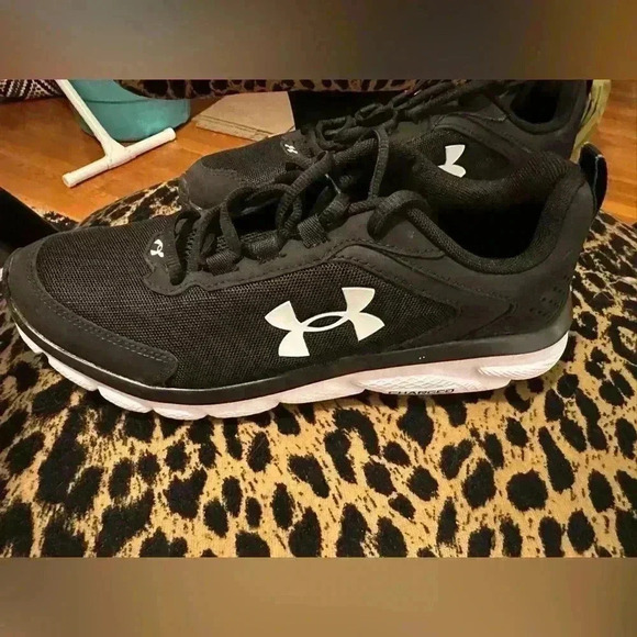 Under Armour Black and White Athletic Shoes main image 5